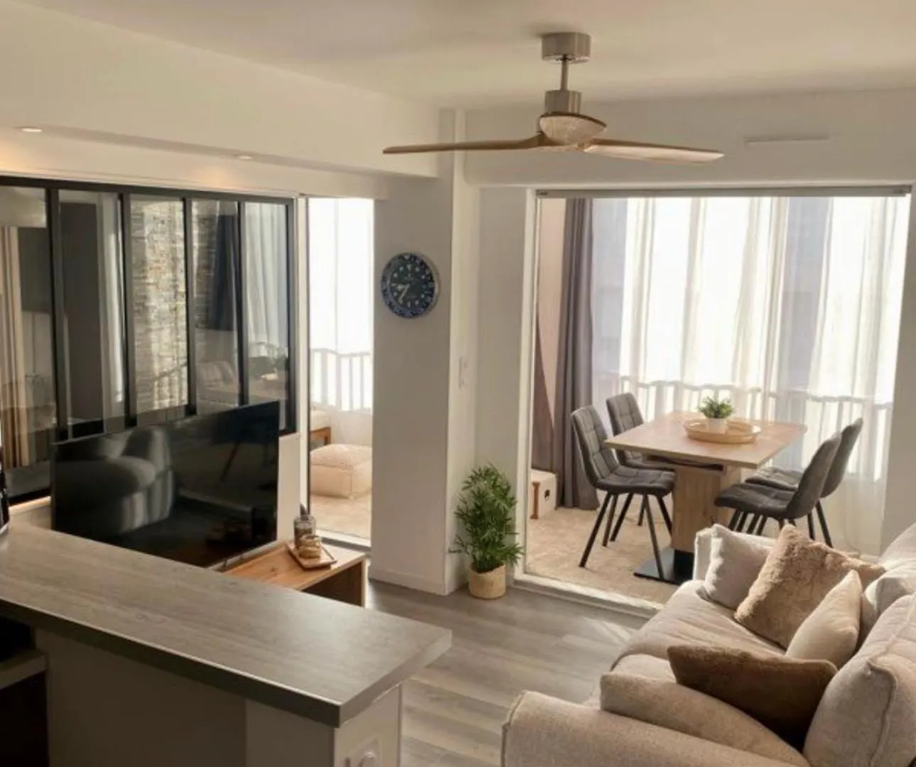 T2 Neuf Avec Loggia 5 Min Du Port De Sanary Daire  Sanary-sur-Mer